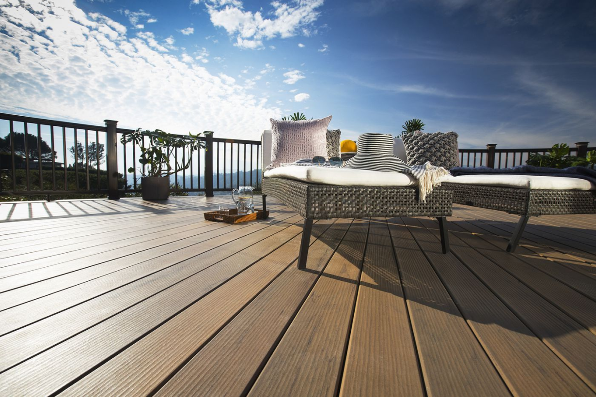 Terrasse sur plots bois à Sulniac